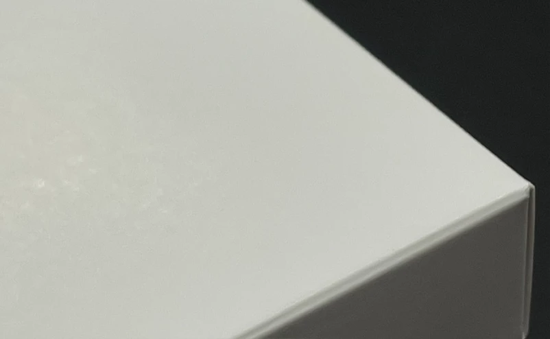 Carton recyclé multiplis deux côté