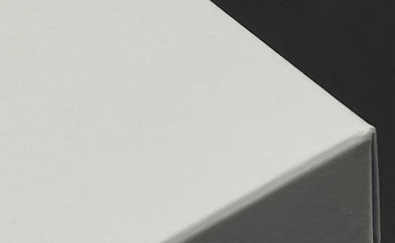 Carton premium blanc